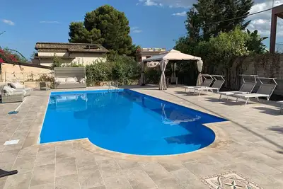 Image de The Blue Pearl of White Fountains.