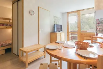 Image de Studio lumineux · Ski aux pieds · Balcon privé