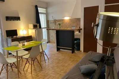 Image de Excellent Emplacement Pour T2 Direct Plage