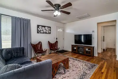 Image de Long Term Stay - Travel Nurse - Conveniently Located