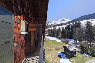 Image de 3ème étage, vue montagne, balcon, parking, télévision, casier à ski, 46m², Le Grand Bornand