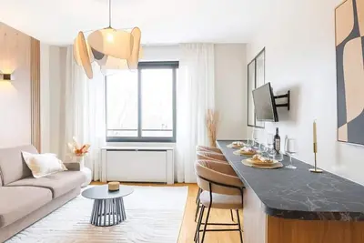 Image de Eiffel Tower - Premium flat with balcony and lift