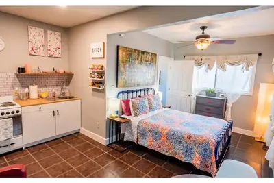 Image de Sweet Retreat on Downtown's Edge
