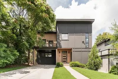 Image de Stunning Modern New Luxury Home in Atlanta