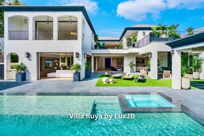 Villa Ruya by LuxJB🥇Beverly Hills Flats I Mega-Mansion l Cinema I Gym I Sauna