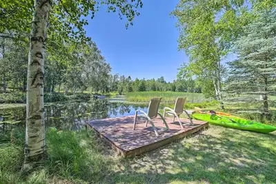 Image de Atlanta Waterfront Cabin w/ Dock & Kayaks!