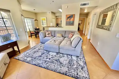 Image de Private, Spacious Condo in Perfect 🌵 Oro Valley Location! Pool, Spa, Gym, Hiking
