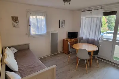 Studio cabine, Balcon Sud, Quartier Calme, Garage