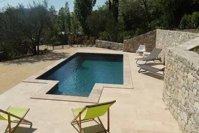 Image de Gite avec piscine et vue sur Rocher Saint Julien