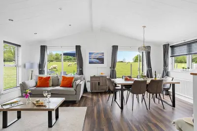 Image de Snowdrop Lodge, 9 Roadford Lake Lodges