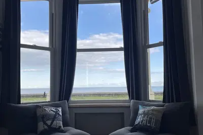 Image de Beach Front 2 Bedroom Apartment with Uninterrupted Sea Views