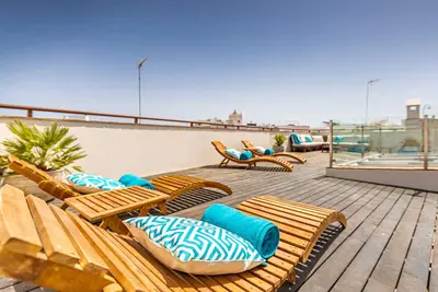 Image de Luxury house in the old town with pool and close to the beach