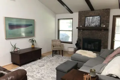 Image de Cozy but spacious home, 10 minutes from balloon fiesta park!