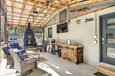 Image de Remodeled Cabin w/ Fire Pit on Norfork Lake!