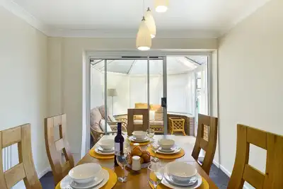 Image de Tranquil Telford Retreat - 3 Bedroom House