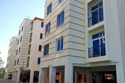 Image de Lovely 3 Bedroom Apartment With Pool
