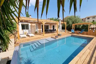 Image de Villa 3 chambres, piscine, terrain de pétanque, 15 min mer