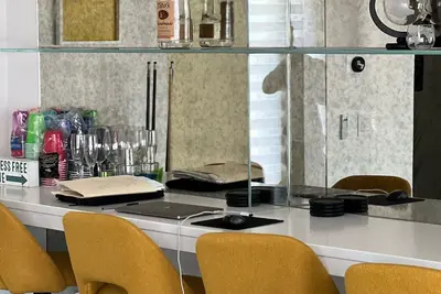 Image de Condo Like No Other |Sauna|Ocean View | Pool Table