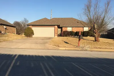 Image de Whole House in quite neighborhood