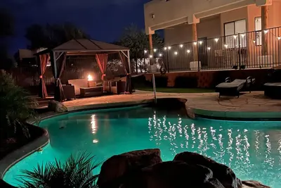 Perfect getaway house! Spacious and private. 4bd 3. 5bath with heated pool!