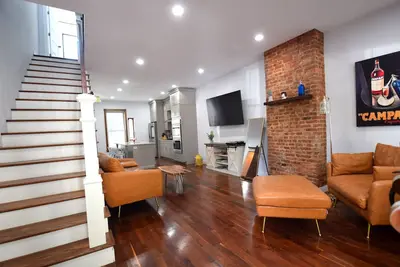 Modern 2 Bedroom Home with Spacious Yard