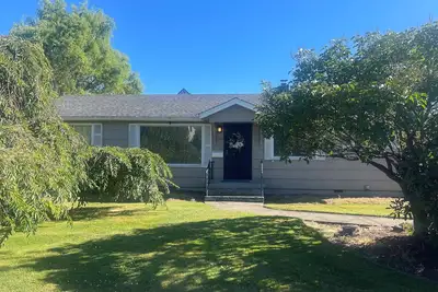 Image de Lovely home close to all downtown amenities!