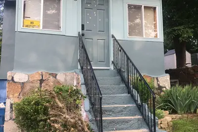 cozy cottage with pool on lake