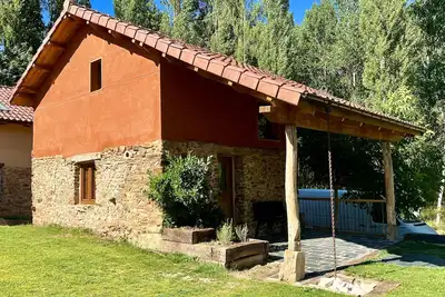 Image de Villa la Roza Iii. Rural paradise with fireplace, riverside, biosphere reserve