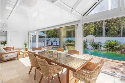 Image de Aquablue Holiday Home - Hot Spa 10 Person & Pool - 2m Walk to Beaches