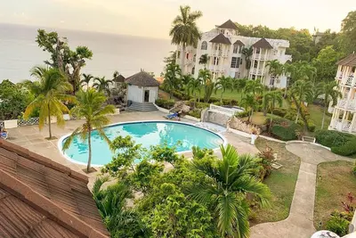 Image de Sea Breeze Heights at Columbus Heights