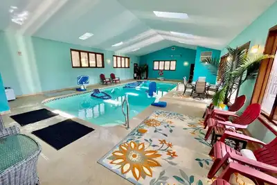 Image de Gobles Estate w/ indoor pool!