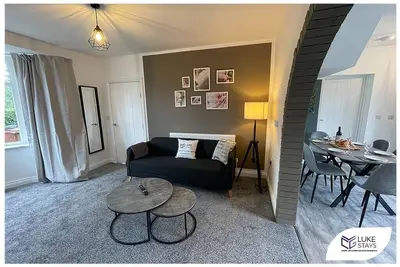 Image de ◑Lovely 5 Bed ◑Wifi ◑Parking ◑Garden ◑Nr Train