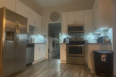 Image de Cozy Modern Home Downtown Atl- Near Benz Stadium