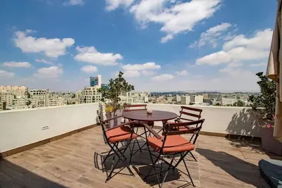 King George Rooftop Suite