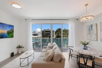 Image de Waterfront Condo w/ Kayaks, Resort Pool, Sarasota