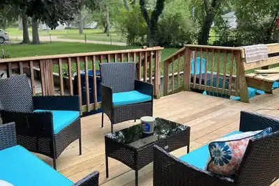 Image de 3 minutes to Lake Michigan on Lake Michigan Wine Trail