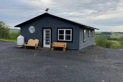 Image de Beautiful Cabin Sleeps 4(up to 6) w/direct access to snowmobile and Atv trails!