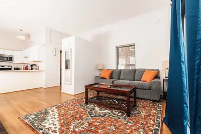 Image de Mt. Adams 2br Great Location! Steps from Monastery