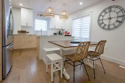 Image de WaveCrest Cottage -Kingsville - Premium Comfort