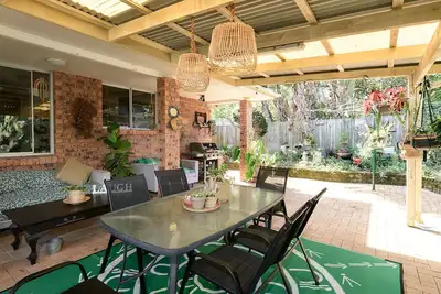 Image de Salty Crew villa, Central spot, Pet friendly, private garden oasis secure yard