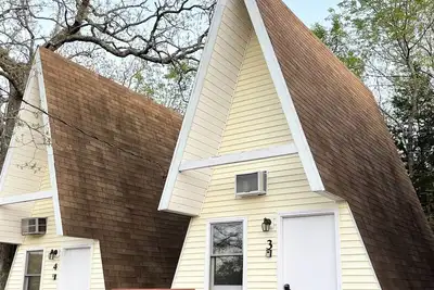 Image de A-Frame Cabin on Table Rock Lake- by Sdc!