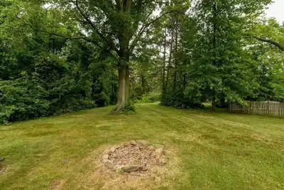 Image de Scenic 3br Retreat Near Cleveland | Sunroom w/ Ping-Pong & Sleeps 9