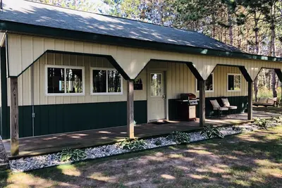 Image de Grand Traverse County Cabin in the Woods