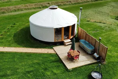 Image de Luxury Glamping yurts  with Hot Tubs