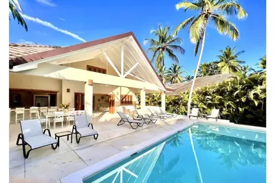 Image de Casa Ola, Lux 5 Bedrm, 5 Bath Villa, w' Private Pool, 2 min walk to Playa Coson