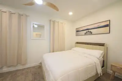 Image de The Yellow Stay - Charming 2-Bed Bayview Retreat Near Downtown Milwaukee