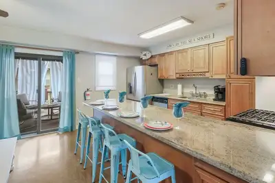 Image de Book Your Beach Block Vacation Today!