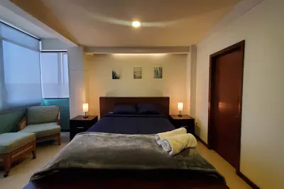 Image de 1 bedroom apartment by the beach