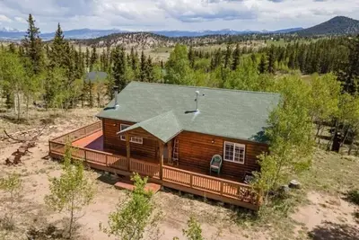 Image de Fox Hole - Serene & Secluded Private Cabin Hot Tub