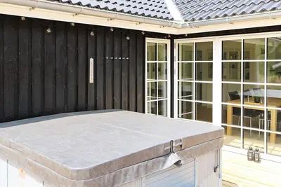 Image de Maison de vacances pour 8 a Hadsund-By Traum